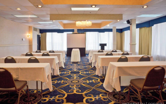 Holiday Inn Miami - International Airport by IHG
