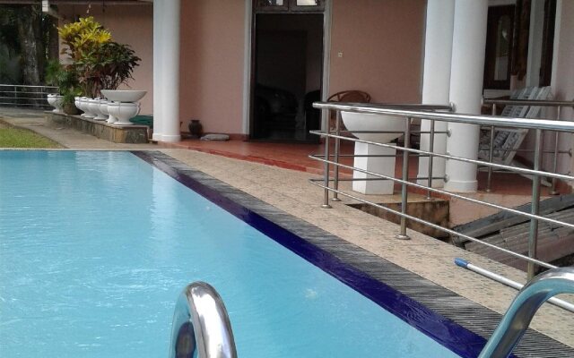 Kandy View Garden Hotel