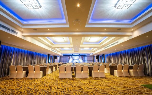 Sky Dome Resotel