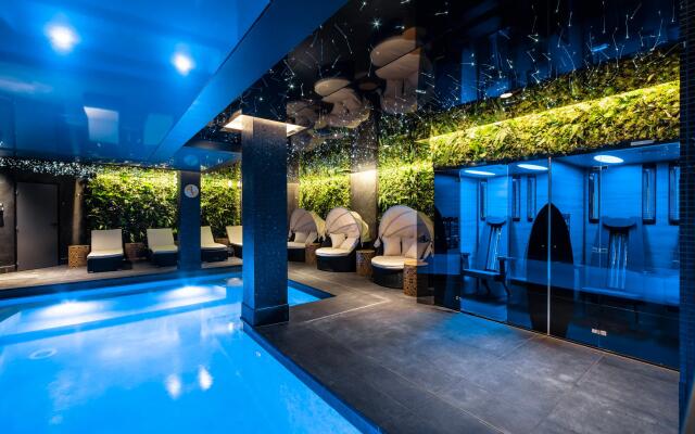 voco Strasbourg Centre The Garden by IHG