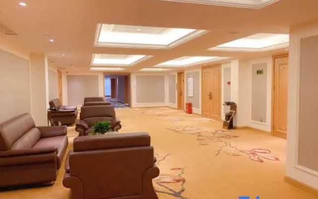 Vienna International Hotel (Guiyang Qingzhen Gaoyuan Mingzhu Junyueguoji)