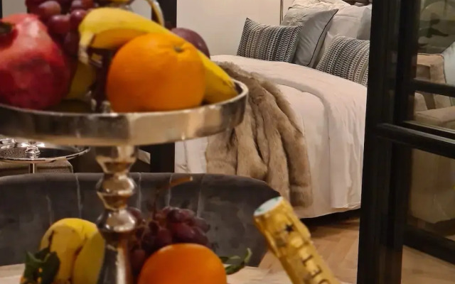 Elegance Room