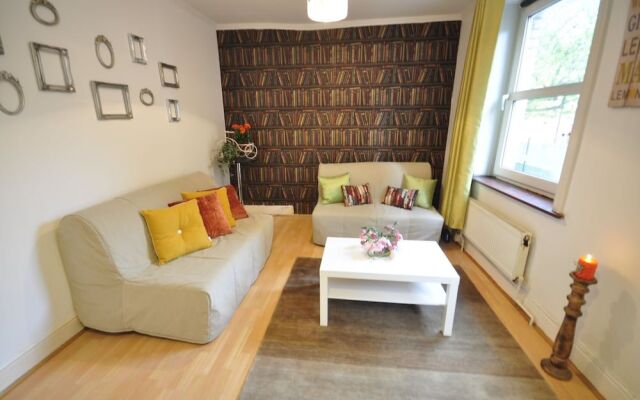 Old Nichol Guest Apartment