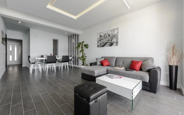 Apartments Lavilla