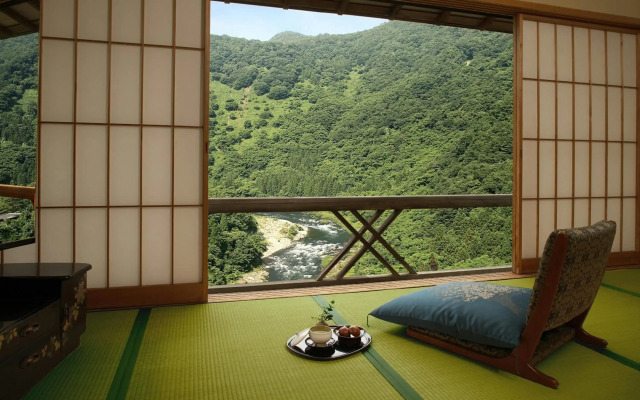 Aizu Ashinomaki Onsen Marumine Honkan