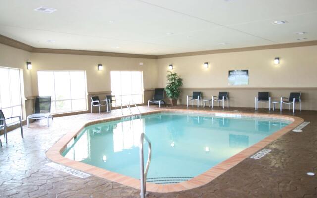 Hampton Inn & Suites Cleburne