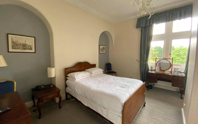 Cave Castle Hotel