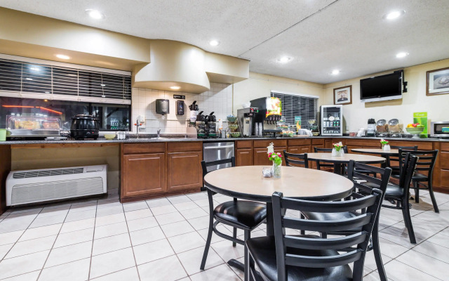 Quality Inn & Suites Lacey Olympia
