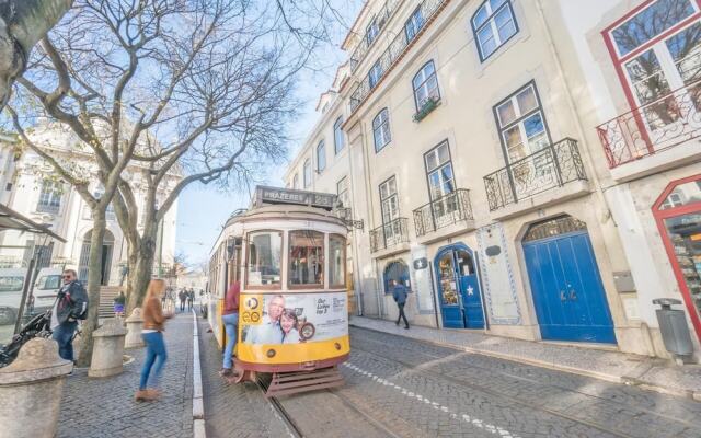 Superb Flat Cathedral & River View