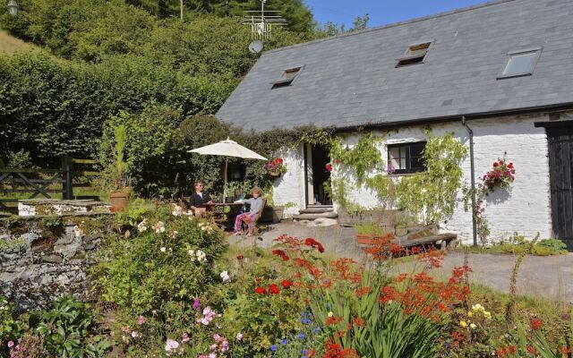 Gilfach Farm Holiday Accommodation