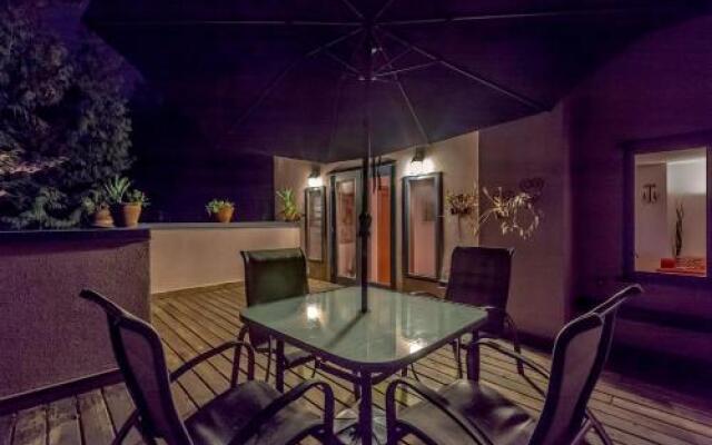 Whytecliff Park place near ocean