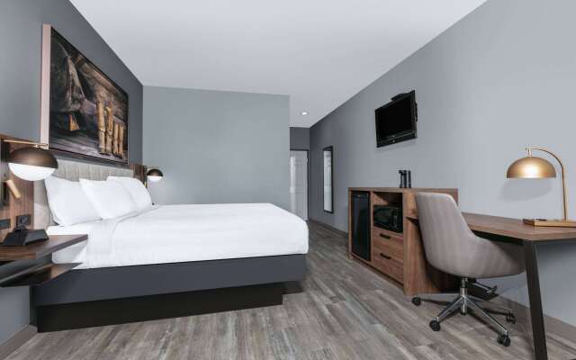 La Quinta Inn & Suites by Wyndham Decatur