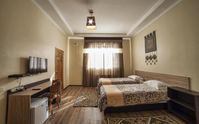 Ethno Hotel Osh (Этно Ош)