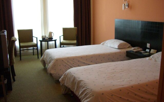 Motel 168 Chuansha Road Inn