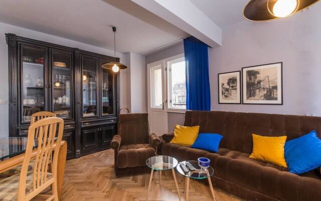 FM Economy 2-BDR Apartment - Next to Serdika Center