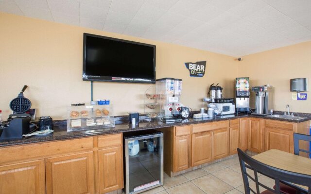 Great Bend Travelodge