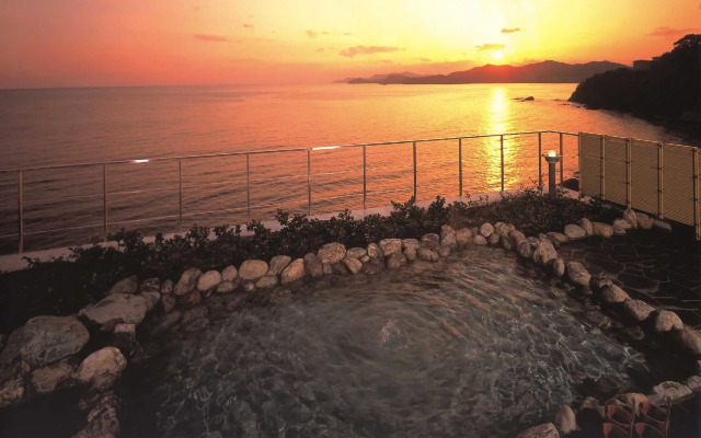 Tabinoyado Ushionoakari Geiboso