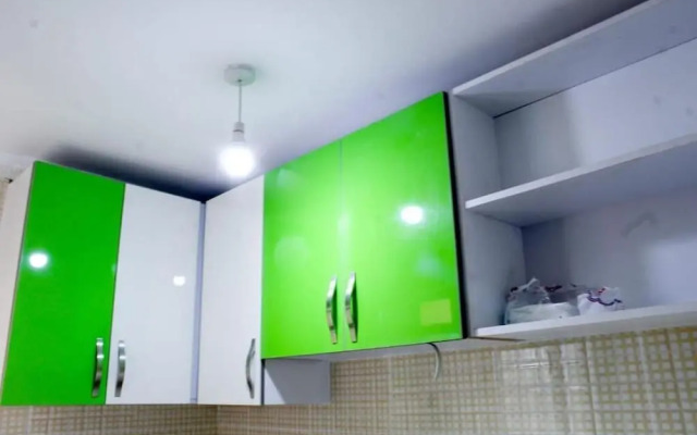 Lux Suites Nataliz Apartments Utawala
