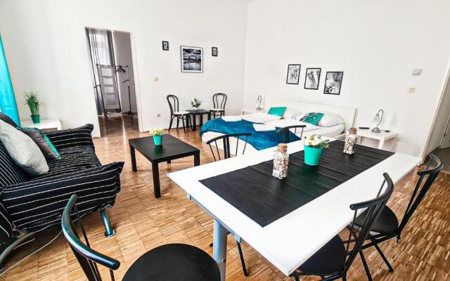 Superior 2BR Apartment - perfect for Longstays