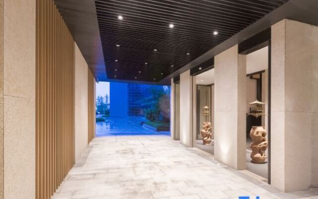 Nanjing Olympic Sports Expo Center UEASY Hotel