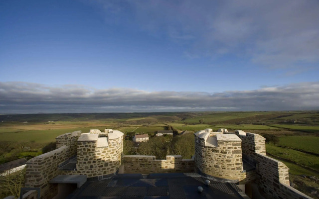 Roch Castle Hotel