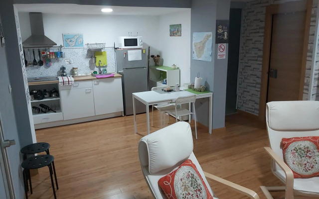 Loft Santa Cruz, Acoran