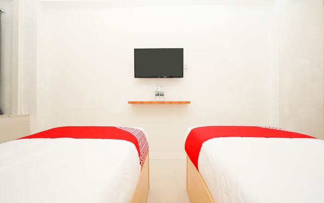 OYO Flagship 910 Menara Rungkut Surabaya