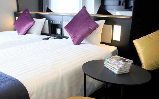 Quintessa Hotel Fukuoka Tenjin Comic & Books