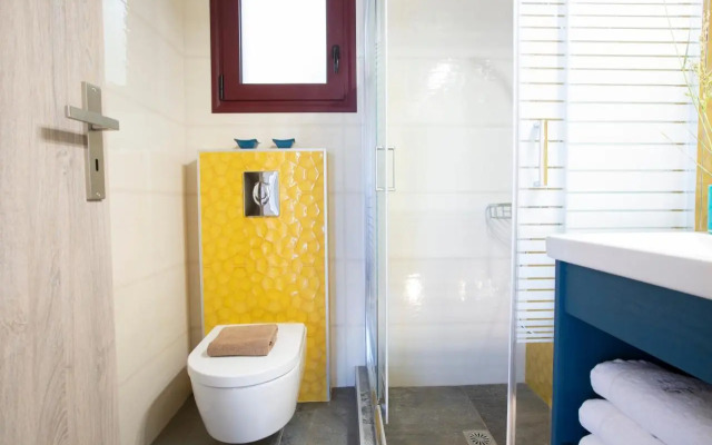 Nikolas Guest House