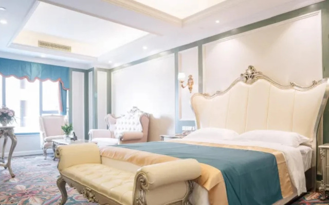 Chengdu Creyad Hotel