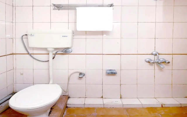 Hotel Cozy Residency by OYO Rooms