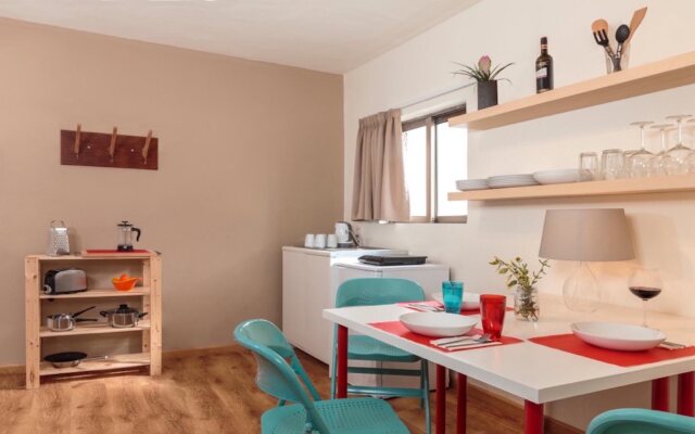 STAY Rhodes HoStel & Bar