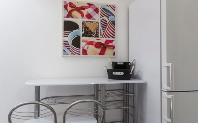 Newly Renovated Stylish Urban Flat