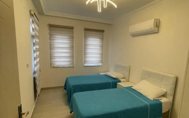 Stylish Ground Floor 3-bed Apartment in Dalyan