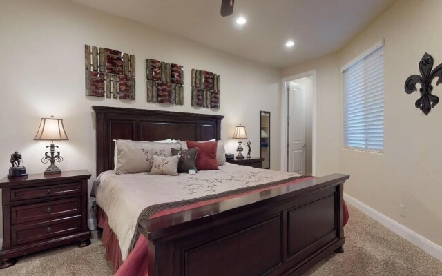 Southern Delight 3 Bedroom Apts by RedAwning