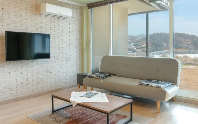 Yeosu Island Pet Pension