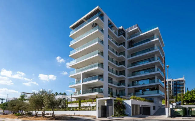 "sanders Dione Residences - Pleasant 2-bedroom Apartment With Sea View"