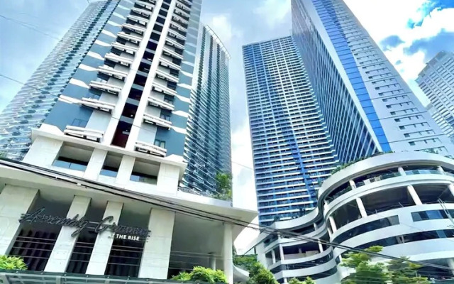 Lush out in Style at AirResidences No38