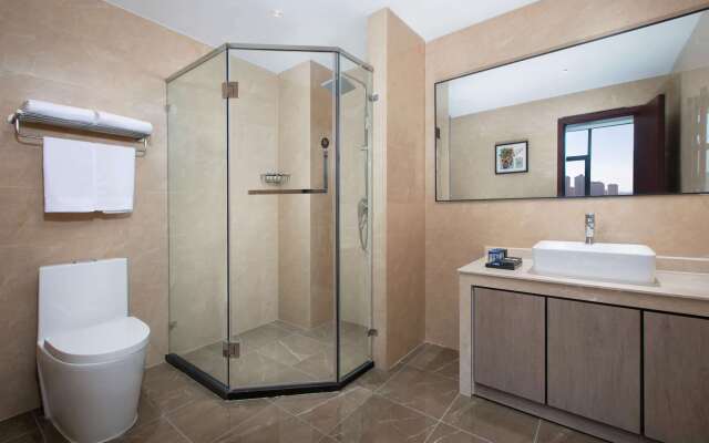 Ramada Encore by Wyndham Linqu Downtown