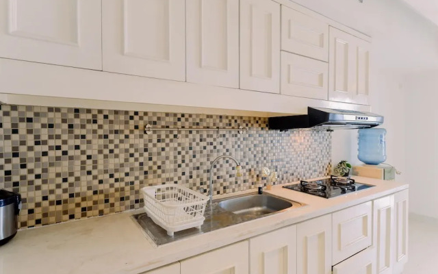 Homey And Big Studio Apartment At The Wave Kuningan