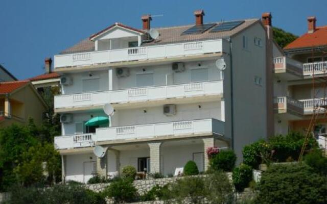 Guest House Lucija