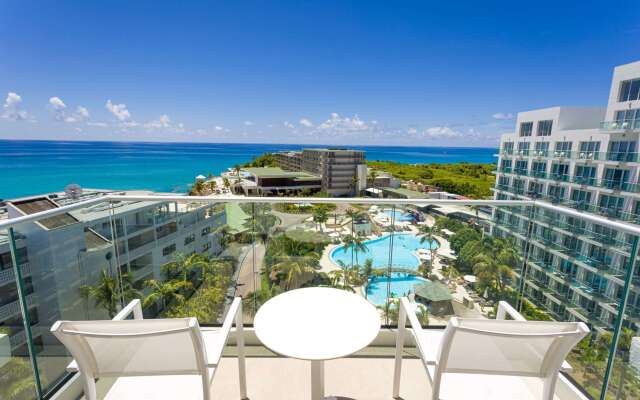 Sonesta Maho Beach All Inclusive Resort Casino & Spa