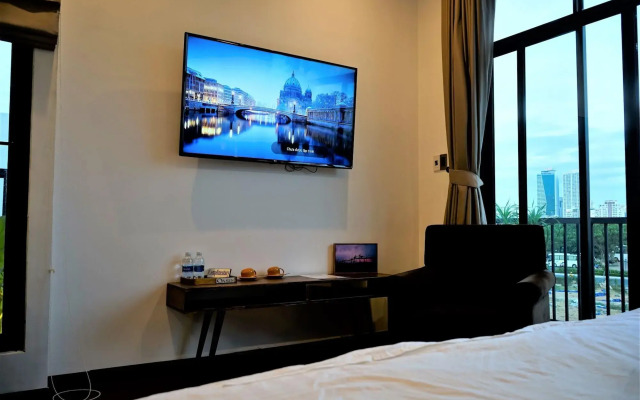 Oasis Hotel & Apartment