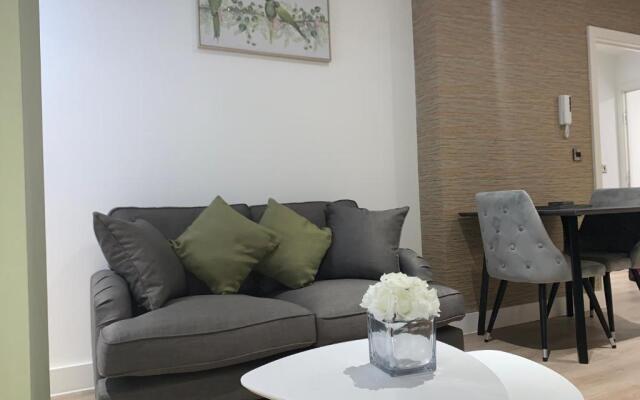 Roomotel - Broadoaks Apartments