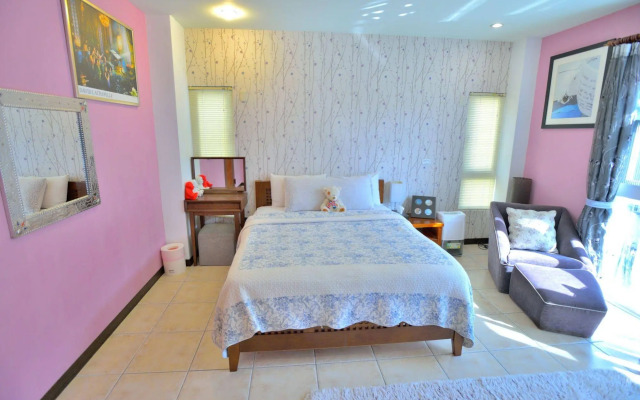 White Cotton Candy B&B