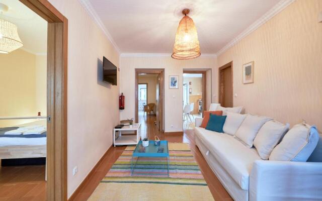 Spacious and Renovated Apartment With Amazing Patio, By TimeCooler