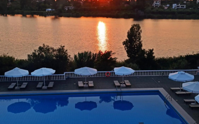 Margarona Royal Hotel