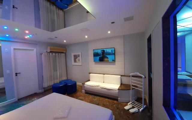 BAMBINA HOTEL -Adultos Somente