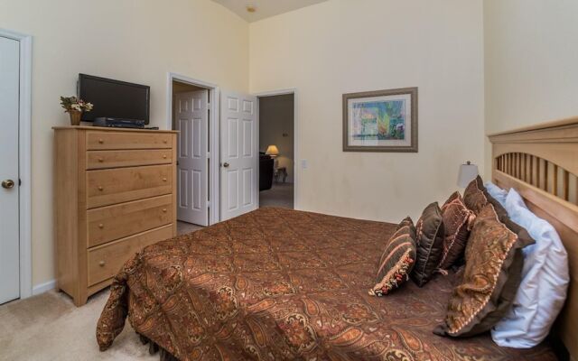 8147 fan Palm way