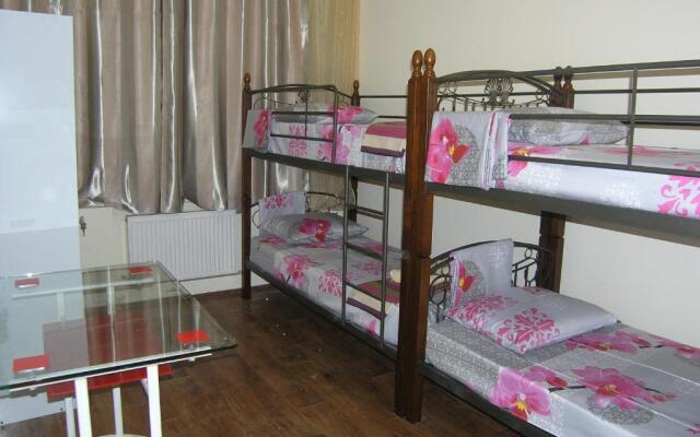 Hostel Raiduzhny